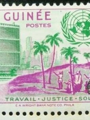 Selo postal da Guiné de 1959 UNO building in New York 2