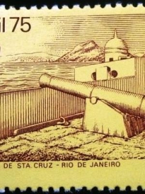 Selo postal do Brasil de 1975 Fortaleza Santa Cruz
