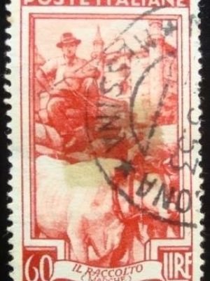 Selo postal da Itália de 1950 Driving in the Harvest
