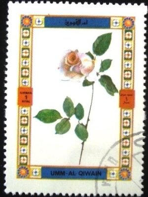 Selo postal do Umm Al Qaiwain de 1972 Roses 1444A
