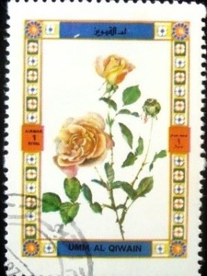 Selo postal do Umm Al Qaiwain de 1972 Roses 1443A