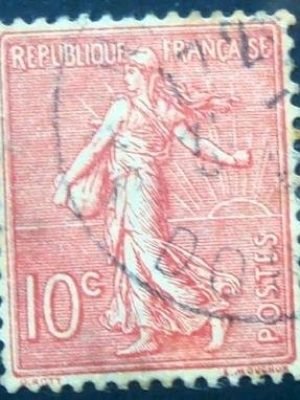 Selo postal da França de 1903 Semeuse lignée 10