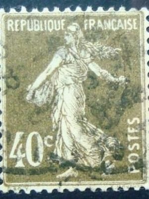Selo postal da França de 1925 Semeuse camée 40