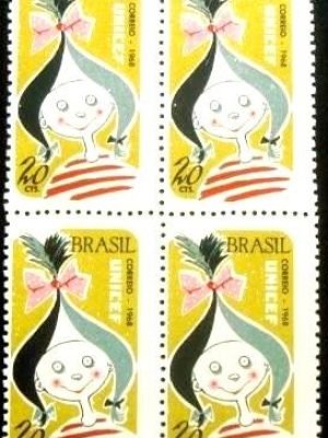 Quadra de selos postais do Brasil de 1968 UNICEF 20 N QD