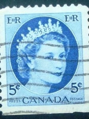 Selo postal do Canadá de 1954 Queen Elizabeth II 5c