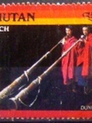 Selo postal do Bhutan de 1990 Dungchen