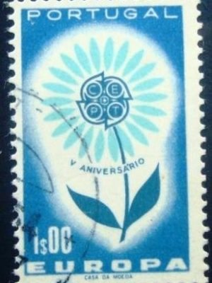 Selo postal de Portugal de 1964 Stylized Flower