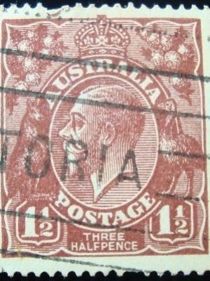 Selo postal da Austrália de 1919 Rei George V 1½ U