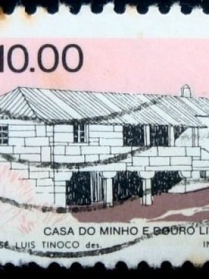 Selo postal de Portugal de 1987 Minho and Douro coasthouse