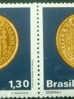 Par de selos do Brasil de 1977 Dobrão