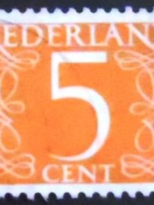 Selo postal da Holanda de 1953 Numeral 5