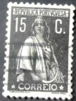 Selo postal de Portugal de 1923 Ceres 15