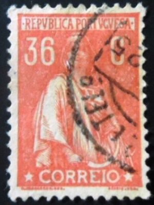 Selo postal de Portugal de 1921 Ceres 36