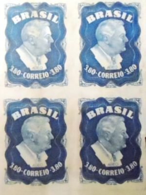 Quadra de selos postais aéreos do Brasil de 1949 - A 73 N