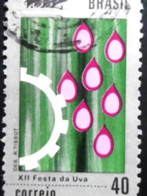 Selo postal do Brasil de 1972 Festa da Uva - C 722 U