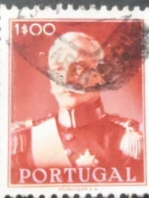 Selo postal de Portugal de 1945 President Carmona 1$ - 654 U