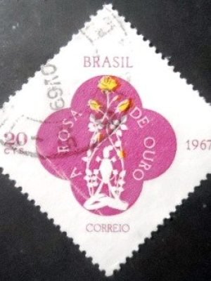 Selo postal do Brasil de 1967 Rosa de Ouro - C 576 U