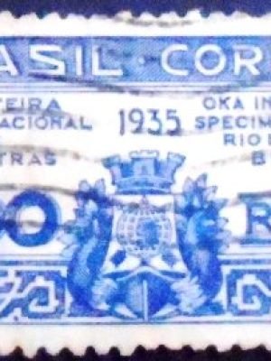 Selo postal comemorativo do Brasil de 1935 - C 99 U