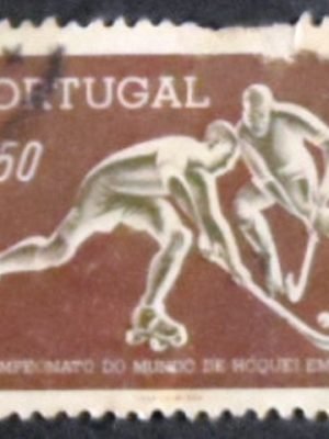 Selo postal de Portugal de 1952 Roller Hockey - 781 U