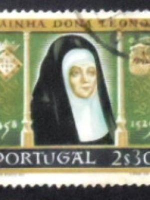 Selo postal de Portugal de 1958 Queen Leonora 2$30