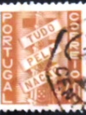 Selo postal de Portugal de 1935 Tudo pela Nação 40
