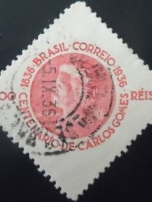 Selo postal comemorativo do Brasil de 1936 C 107 U