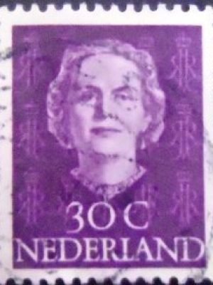 Selo postal da Holanda de 1949 Queen Juliana 30