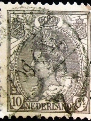 Selo postal definitivo da Holanda de 1922 - Queen Wilhelmina 10c