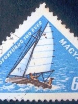 Selo postal definitivo da Hungria de 1963 - Sailboat