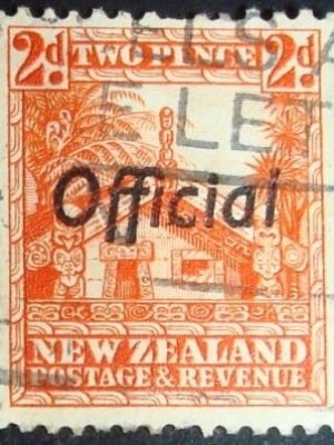 selo postal oficial da Nova Zelandia de 1936 - Carved Maori House Official