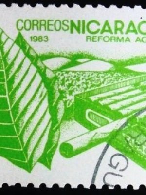 Selo postal regular da Nicaragua de 1983 - Tabaco